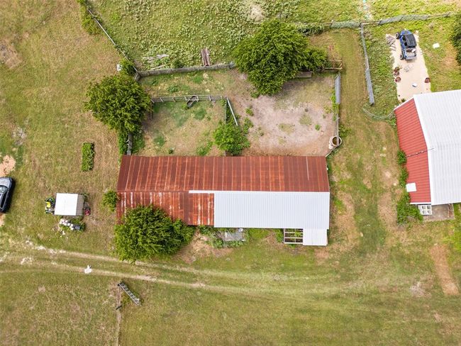 744 E Wiedemann Rd, Home with 4 bedrooms, 2 bathrooms and null parking in Flatonia TX | Image 30