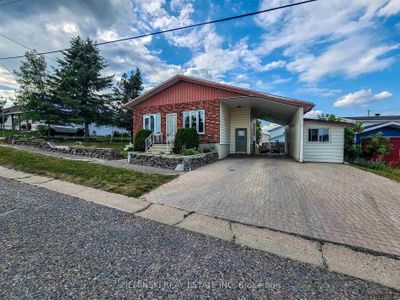 32 Teefy St, House other with 1 bedrooms, 2 bathrooms and 4 parking in Iroquois Falls ON | Image 1