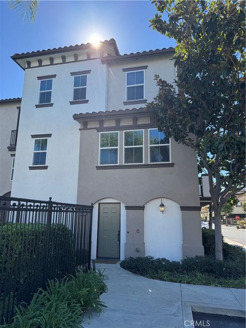 8045 Torino, Stanton, CA, 90680 | Card Image