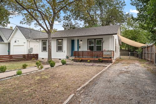 1909 Piedmont Ave, Austin, TX, 78757-2245 | Card Image