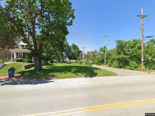 810 Nebraska Ave, Kansas City, KS, 66101-2112 | Card Image