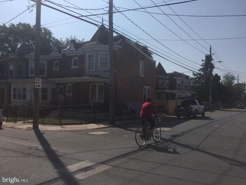 300 E 23rd St, WILMINGTON, DE, 19802-4338 | Card Image