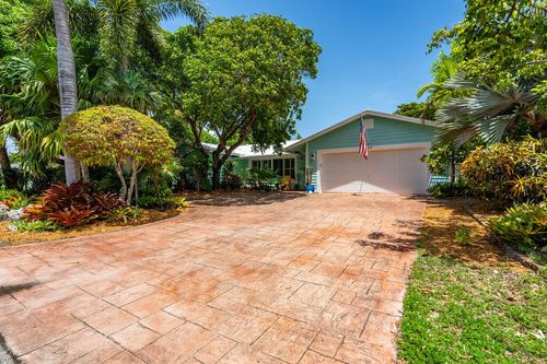 2823 Ne 35th Ct, Lighthouse Point, FL, 33064-8573 | Card Image