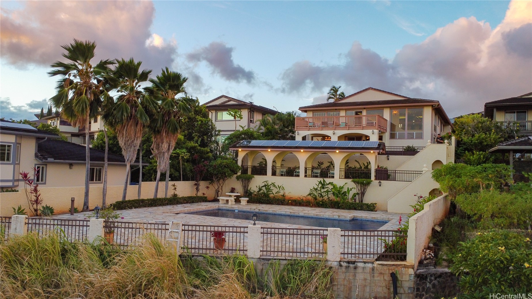 Kuini St, Aiea, HI 96701