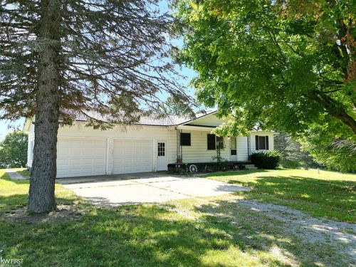 444 Cemetery Rd, Otisville, MI, 48463-9628 | Card Image