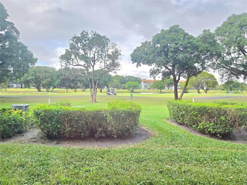 apt-113b-300 Sw 130th Ter, Pembroke Pines, FL, 33027-1911 | Card Image