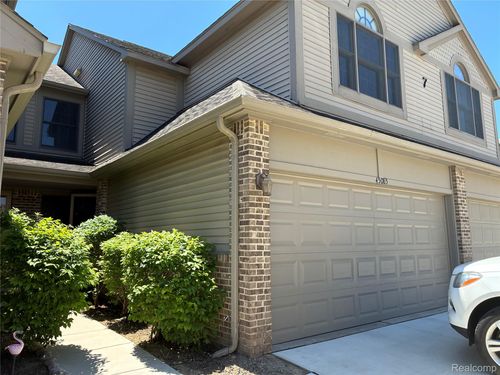 45085 Horseshoe Cir, Canton, MI, 48187-5069 | Card Image