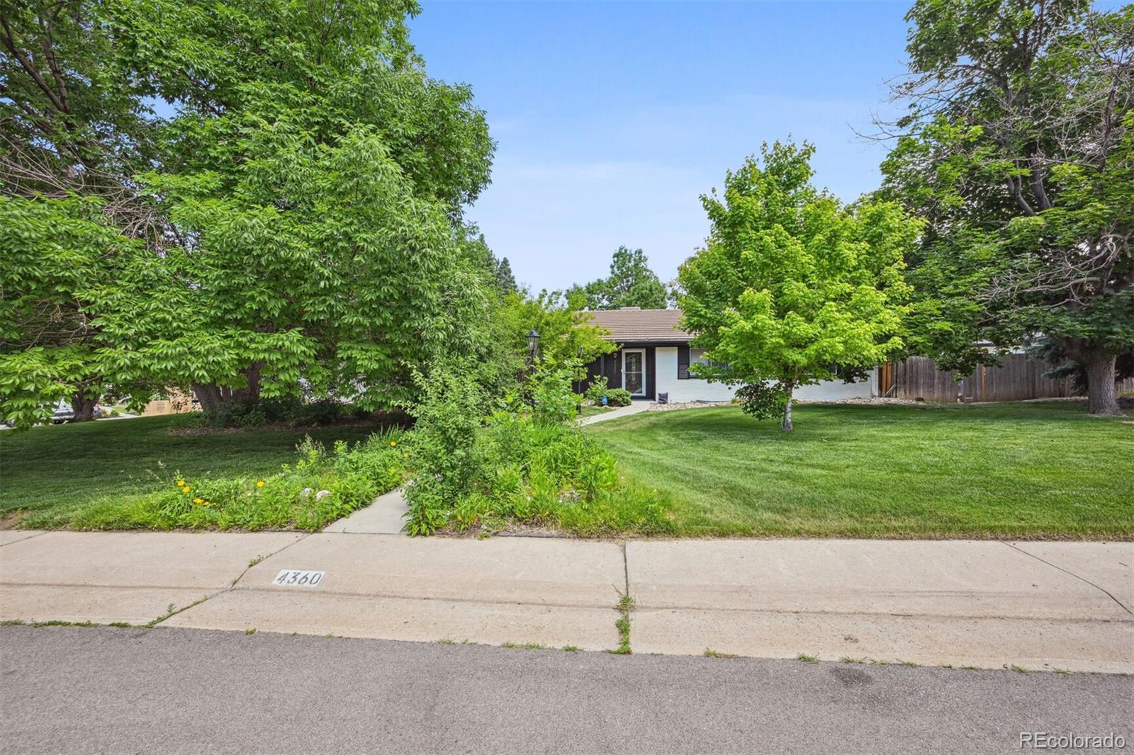 Alton Ct, Greenwood Village, CO 80111