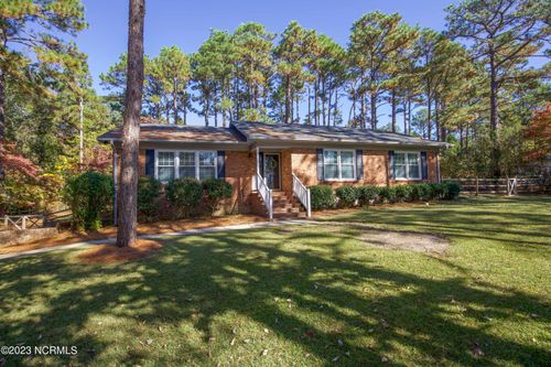 209 Selkirk Trl, Southern Pines, NC, 28387-7231 | Card Image
