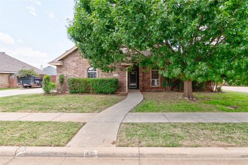 618 Lone Star Dr, Abilene, TX, 79602-8144 | Card Image