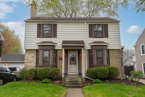 2924 N 70th Street, Milwaukee, WI, 53210 | Card Image
