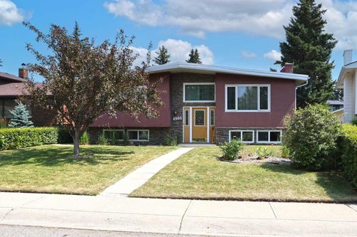 4904 Verulum Pl Nw, Calgary, AB, T3A0K1 | Card Image