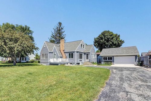 413 Jefferson Street, Algoma, WI, 54201 | Card Image
