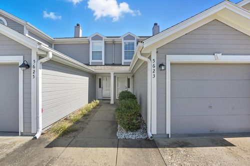 5623 Sunrise Meadow Cir, Lee's Summit, MO, 64064-1262 | Card Image