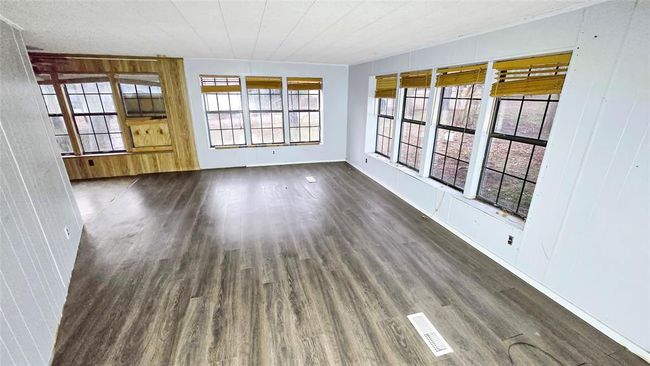 174 Red Bird Cir, House other with 3 bedrooms, 2 bathrooms and 2 parking in Trinity TX | Image 9