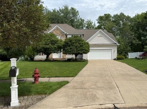 463 Wordsworth Ct, Richmond Heights, OH, 44143-2782 | Card Image