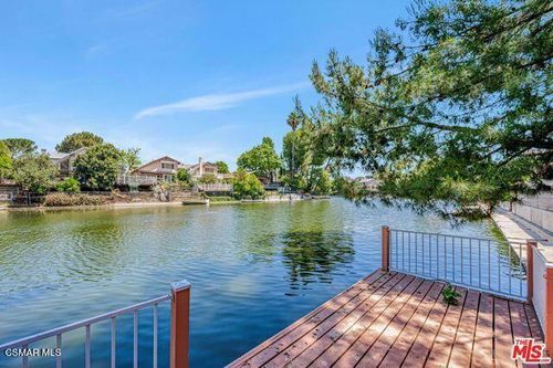 30757 Canwood St, Agoura Hills, CA, 91301-2022 | Card Image