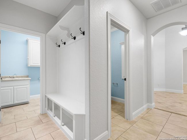 30031 Cibolo Trce, House other with 3 bedrooms, 3 bathrooms and null parking in Fair Oaks Ranch TX | Image 38