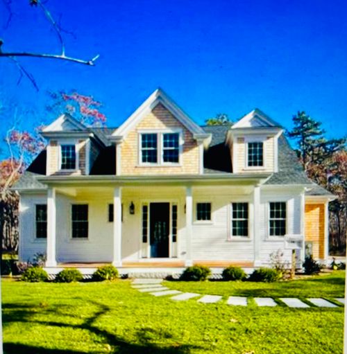 27 7th St N, Edgartown, MA, 02539-6412 | Card Image