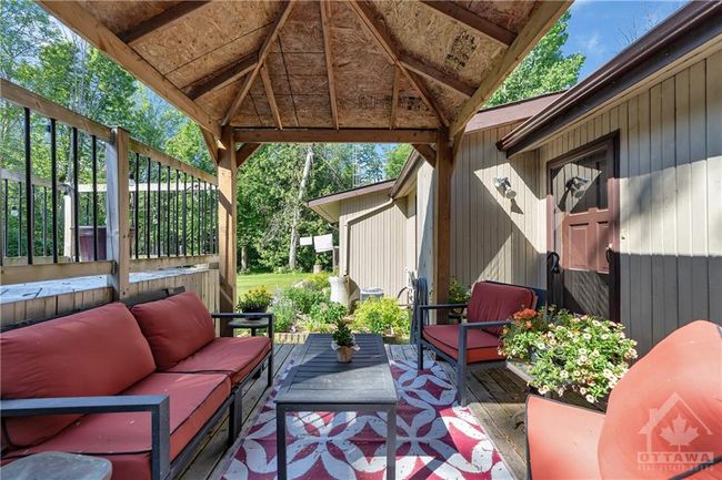 212 Arcand Rd, House other with 3 bedrooms, 3 bathrooms and 5 parking in Kemptville ON | Image 25