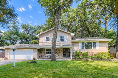 9710 Avocet St Nw, Coon Rapids, MN, 55433-5325 | Card Image