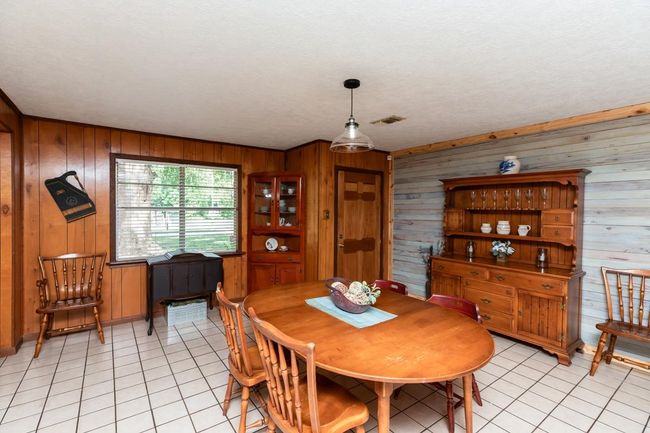 2610 Isbell Ln, House other with 4 bedrooms, 2 bathrooms and null parking in Silsbee TX | Image 4