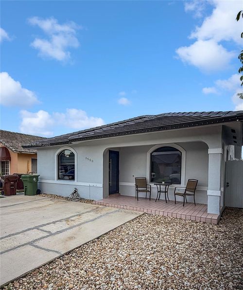 3558 W 72nd Pl, Hialeah, FL, 33018-1713 | Card Image