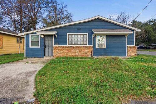 3285 Ozark St, Baton Rouge, LA, 70805-5740 | Card Image