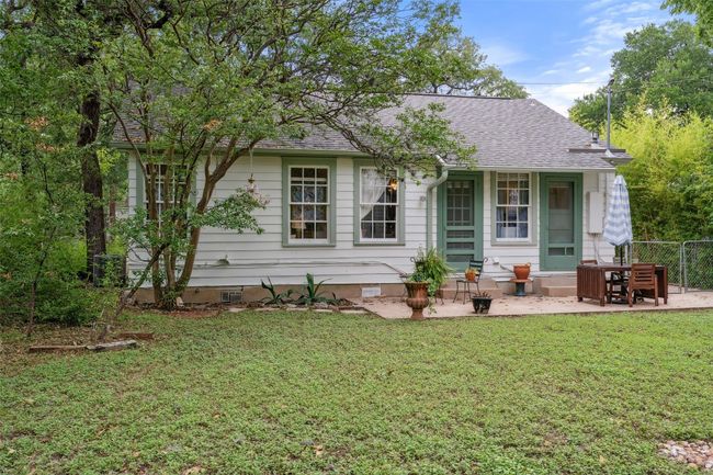 Back of house and back patio | Image 34