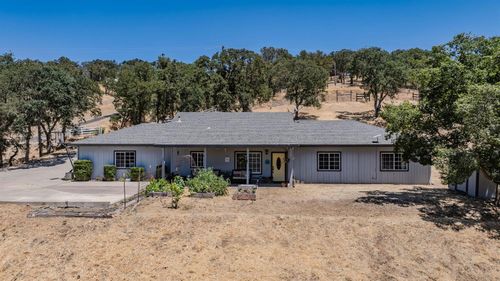 5364 Treosti Pl, Valley Springs, CA, 95252-8753 | Card Image