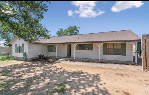 670 Woodland Acres Dr, Marble Falls, TX, 78654-1743 | Card Image