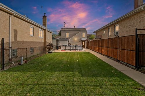 3711 W 56th Pl, Chicago, IL, 60629-3824 | Card Image