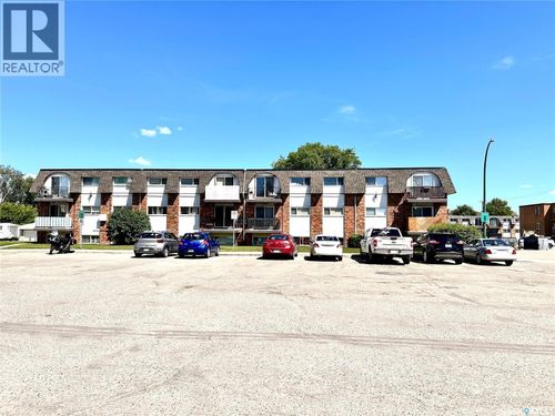 4-3625 Chaben Pl, Saskatoon, SK, S7H4E9 | Card Image