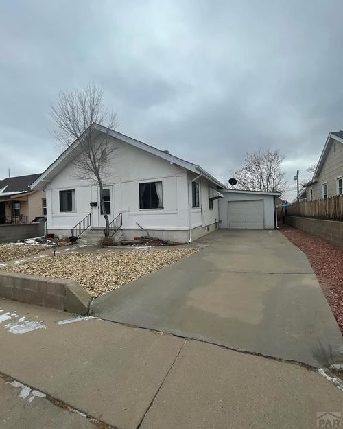 706 Topeka Ave, Pueblo, CO, 81006-1135 | Card Image