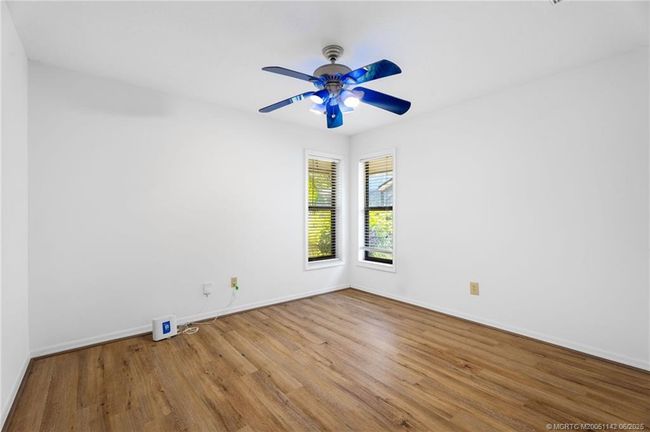 1339 Se Coral Reef St, House other with 3 bedrooms, 2 bathrooms and 2 parking in Port Saint Lucie FL | Image 32