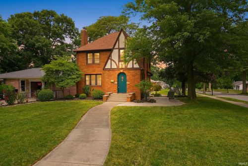 1832 Purdue Dr, Fort Wayne, IN, 46808-1975 | Card Image
