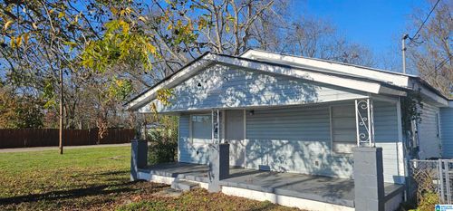 529 12th St N, Bessemer, AL, 35020-5558 | Card Image