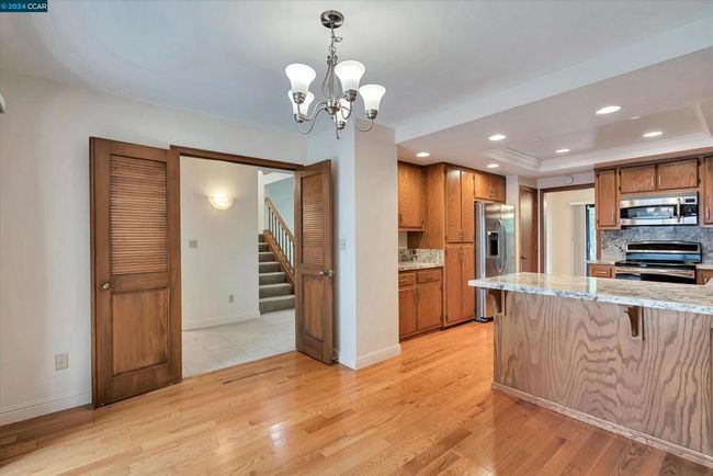 1056 Camino Verde Cir, Townhouse with 3 bedrooms, 4 bathrooms and 2 parking in Walnut Creek CA | Image 17