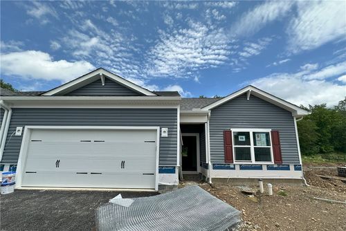 3045 Audrey Dr, Greensburg, PA, 15601-4911 | Card Image