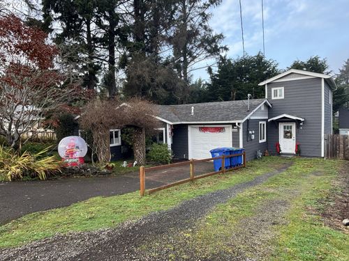 1111 Sw 13th St, Lincoln City, OR, 97367-2526 | Card Image