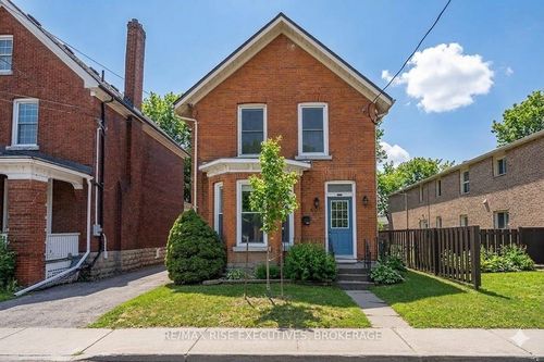 480 Victoria St, Kingston, ON, K7L3Z7 | Card Image