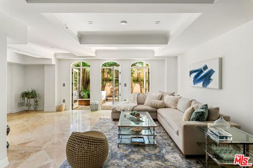 105-10795 Wilshire Blvd, Los Angeles, CA, 90017 | Card Image