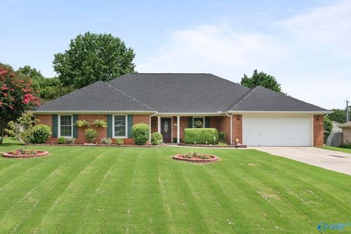 103 Calstock Ct Nw, Huntsville, AL, 35810-6212 | Card Image