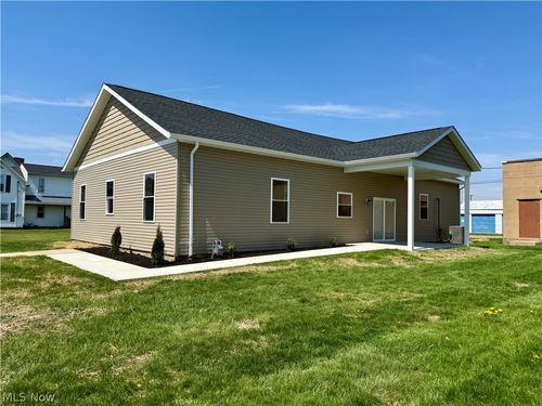 118 E Russell Ave, West Lafayette, OH, 43845-1234 | Card Image