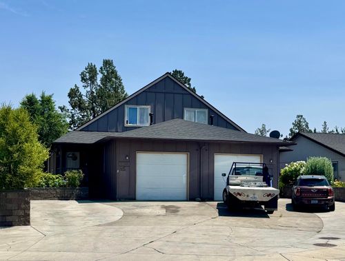 1740 Sw 27th St, Redmond, OR, 97756-8058 | Card Image
