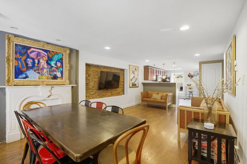 10 Roosevelt Pl, Brooklyn, NY, 11233-5883 | Card Image