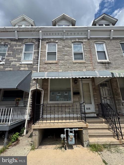919 Perry St, READING, PA, 19604-2008 | Card Image