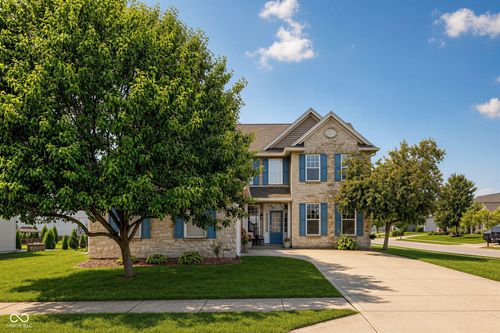 914 Peacehaven Pl, Westfield, IN, 46074-5867 | Card Image