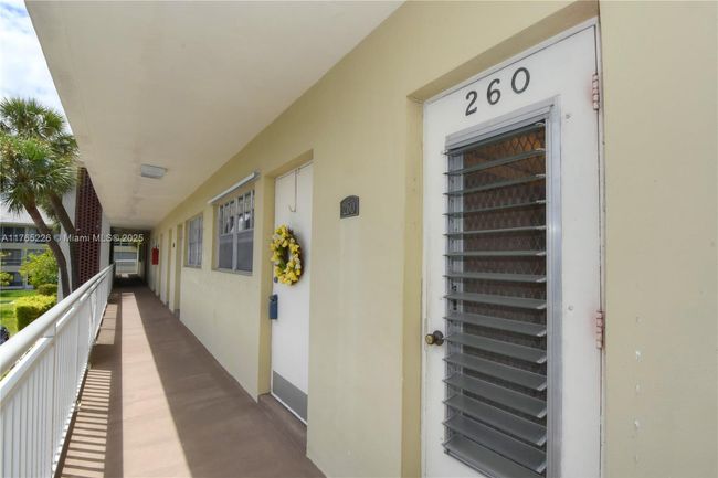 APT-260 - 1951 Ne 39 Th St, Condo with 1 bedrooms, 2 bathrooms and null parking in Lighthouse Point FL | Image 16