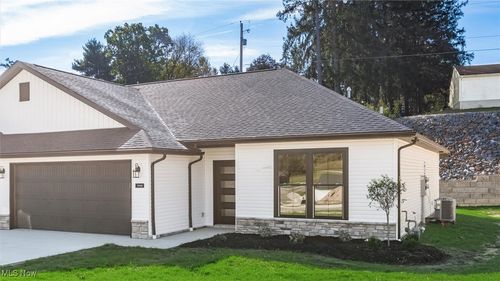 3444 Jamestown Dr, Zanesville, OH, 43701-0008 | Card Image